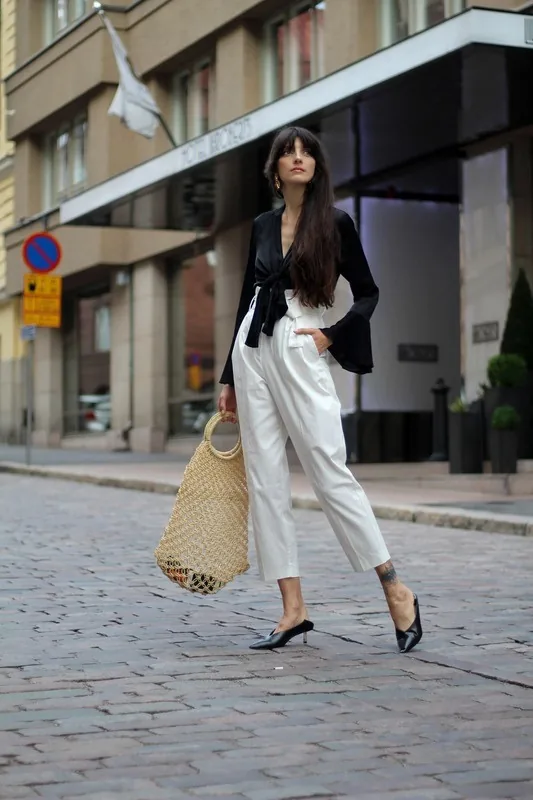 Exemplo de look esporte fino feminino